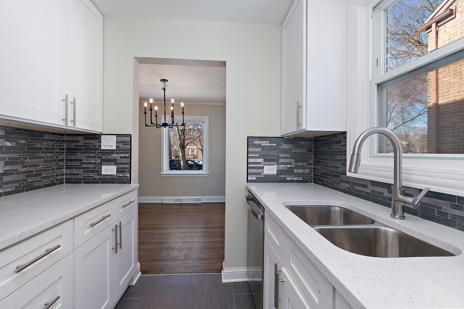 10119 S Yates Boulevard, Chicago, IL 60617