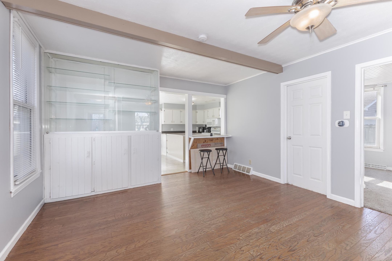 154 W Main Street, El Paso, IL 61738