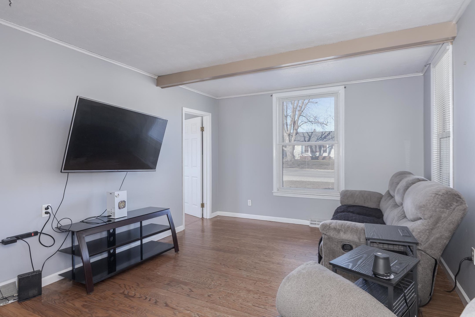 154 W Main Street, El Paso, IL 61738