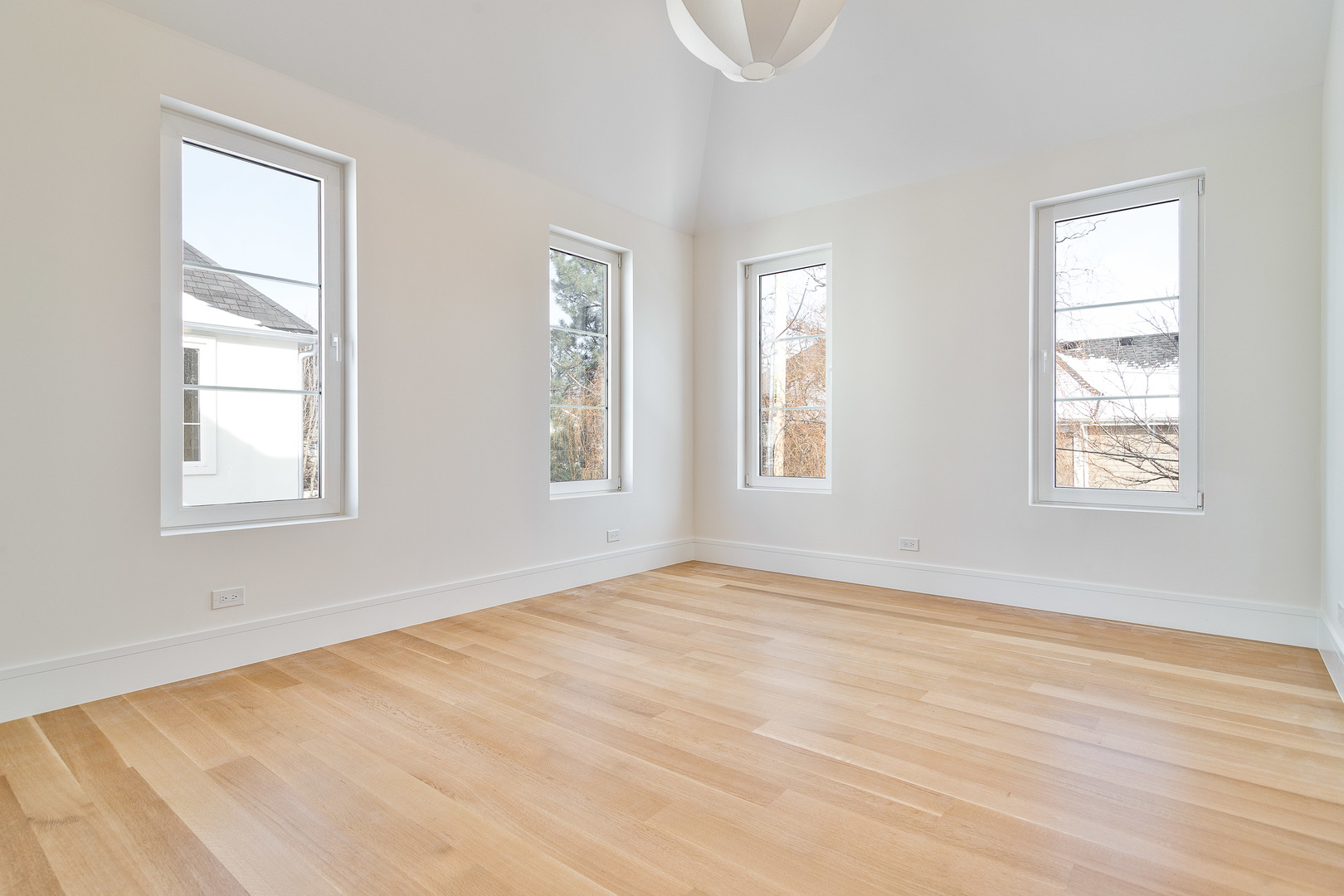 533 Kensington Court, Hinsdale, IL 60521