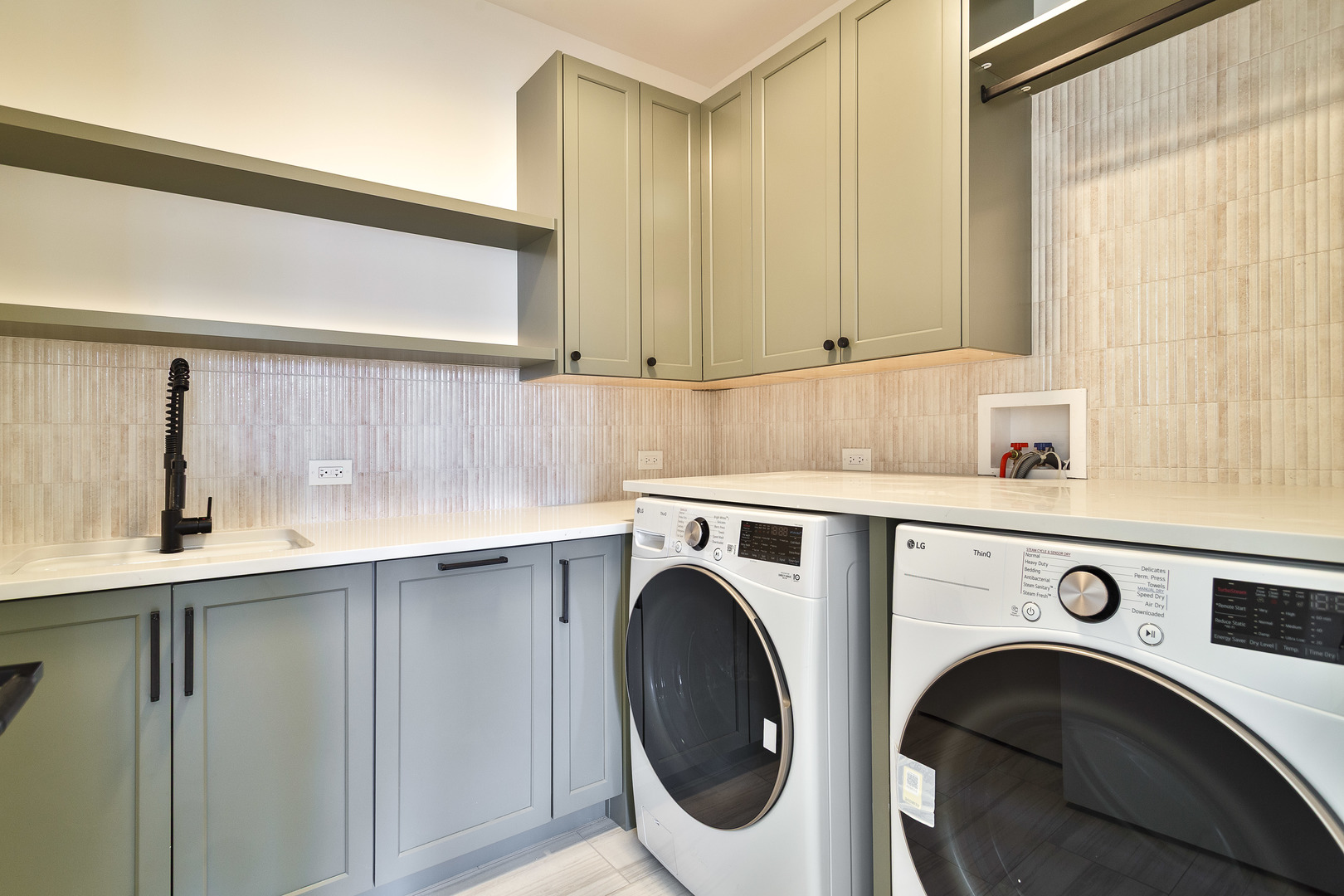 533 Kensington Court, Hinsdale, IL 60521