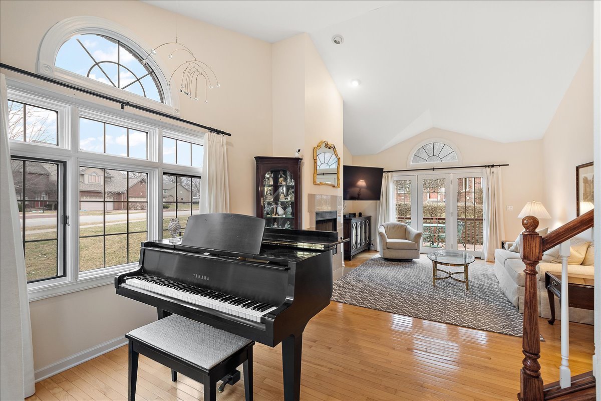 16815 Crystal Court, Tinley Park, IL 60477