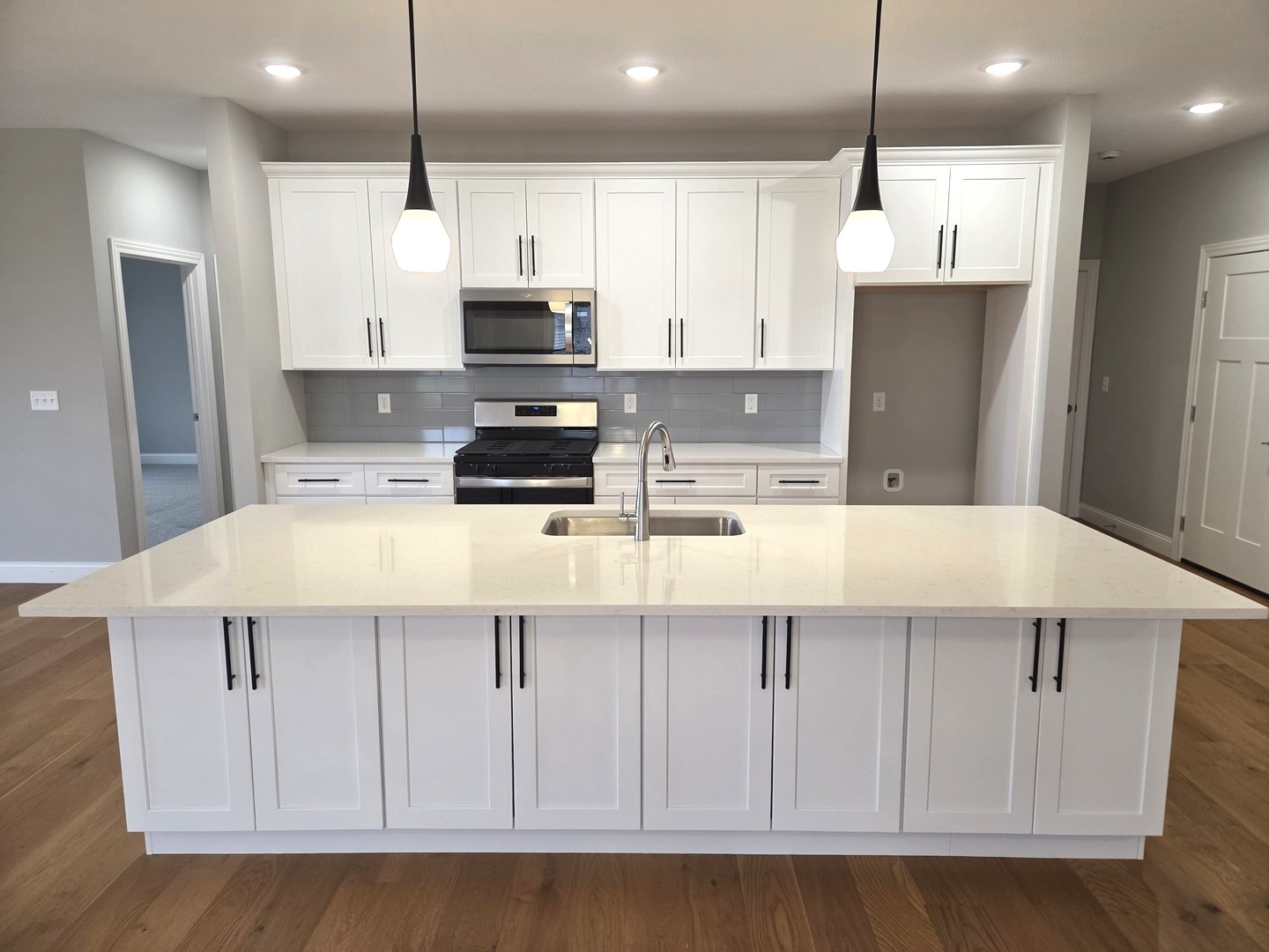 3 Saint Ivans Circle, Bloomington, IL 61705