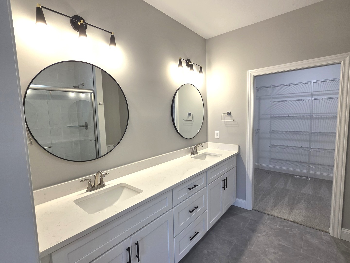 3 Saint Ivans Circle, Bloomington, IL 61705