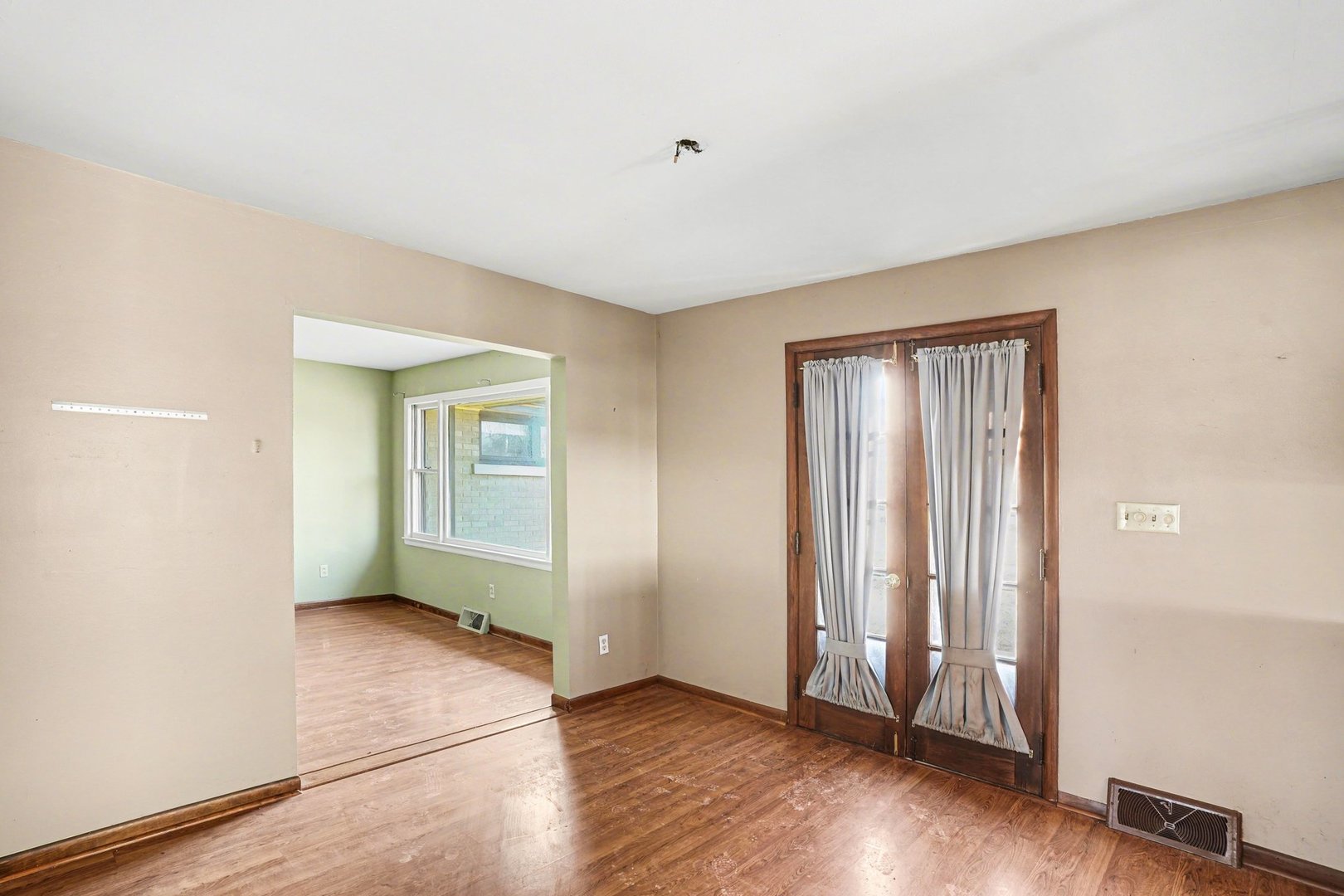 1124 W Hawkins Street, Kankakee, IL 60901