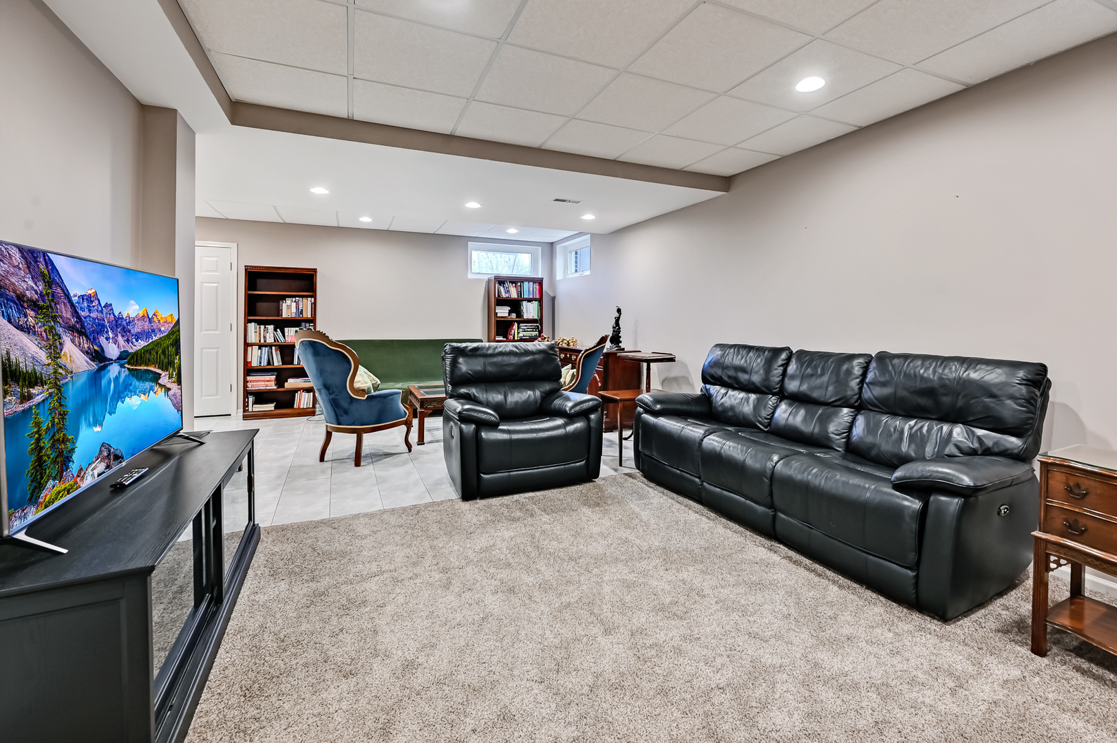 1770 W Windmill Court, Addison, IL 60101