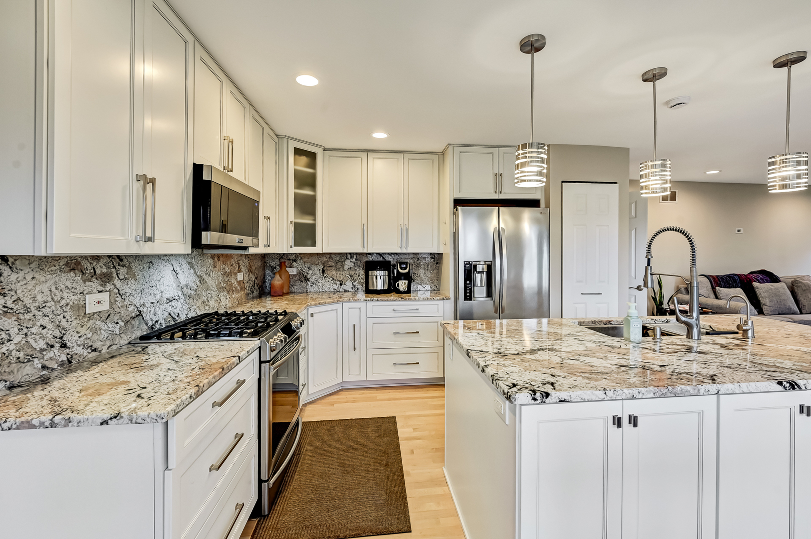 1770 W Windmill Court, Addison, IL 60101