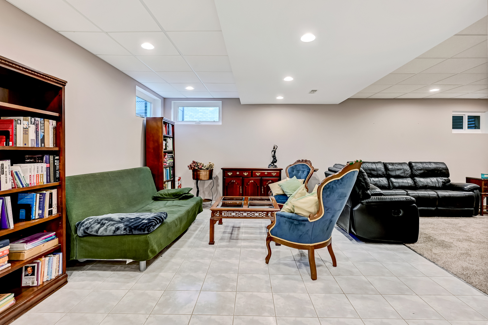 1770 W Windmill Court, Addison, IL 60101