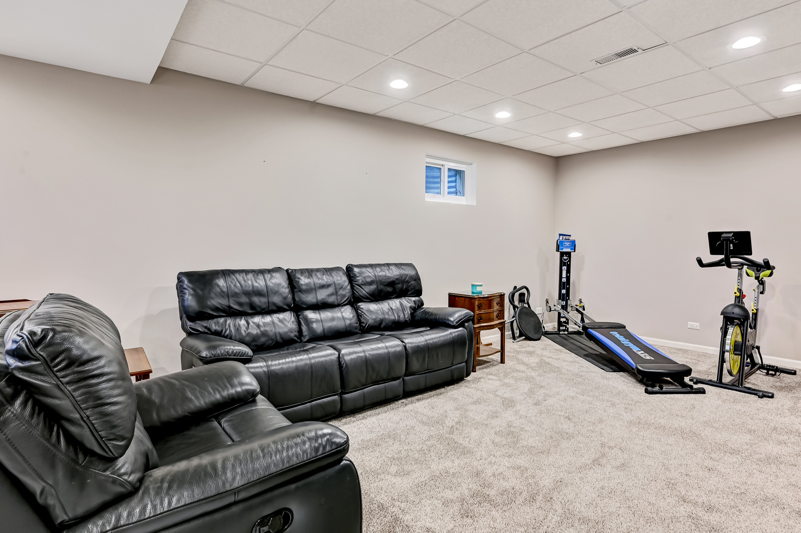 1770 W Windmill Court, Addison, IL 60101