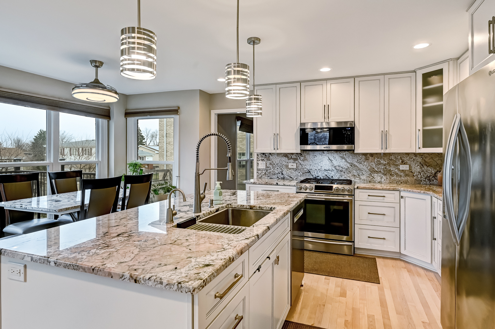 1770 W Windmill Court, Addison, IL 60101