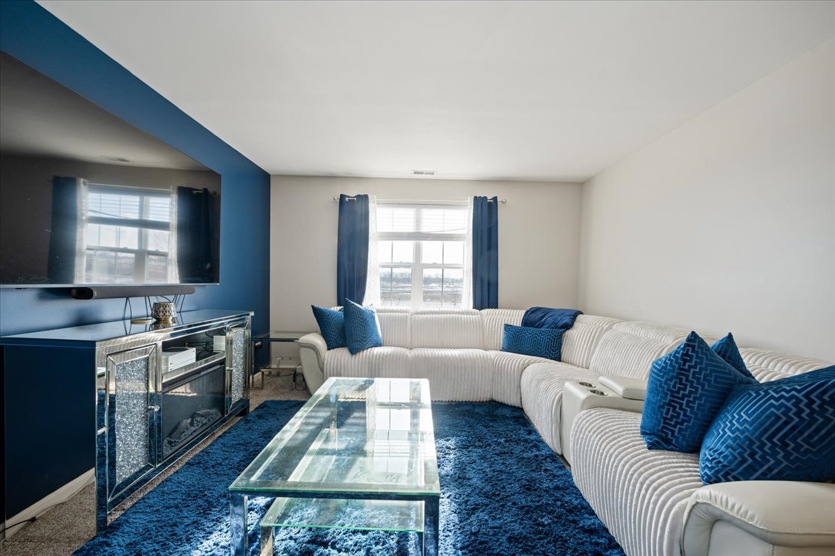 1814 Peyton Terrace, Shorewood, IL 60404