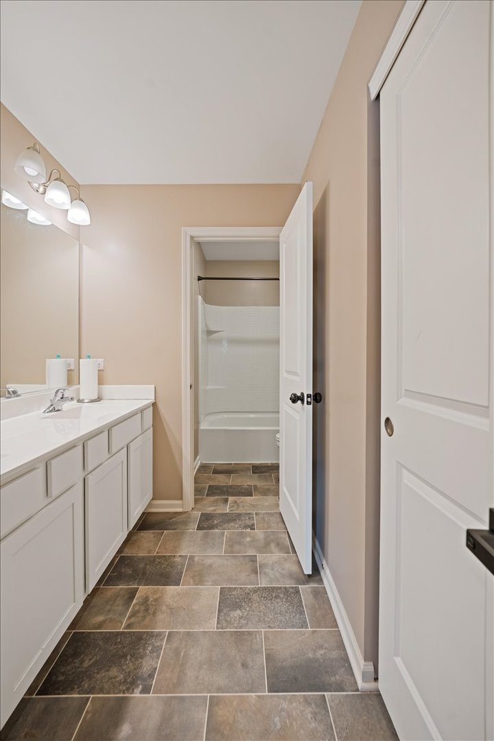 1814 Peyton Terrace, Shorewood, IL 60404