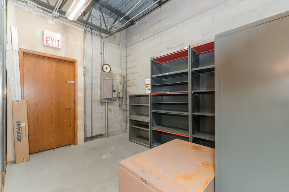 14047 W Petronella Drive #201, Libertyville, IL 60048