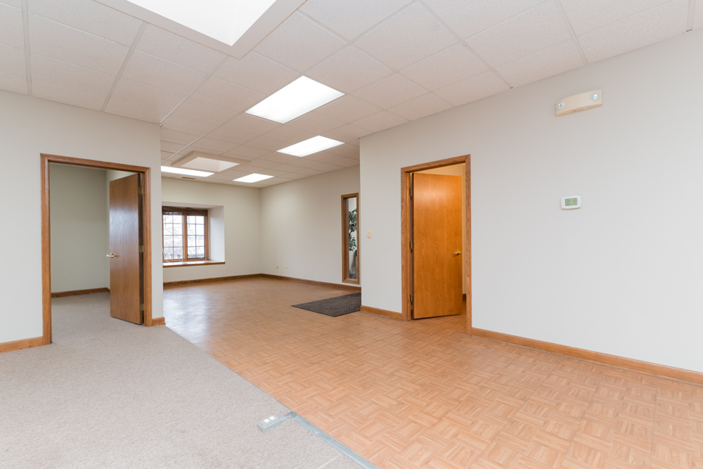 14047 W Petronella Drive #201, Libertyville, IL 60048