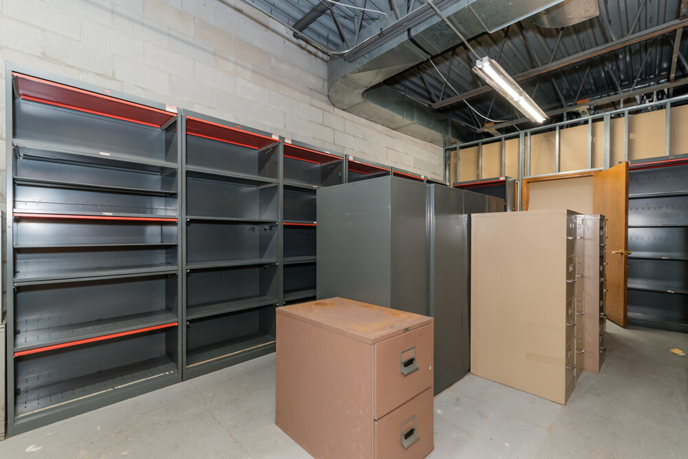 14047 W Petronella Drive #201, Libertyville, IL 60048