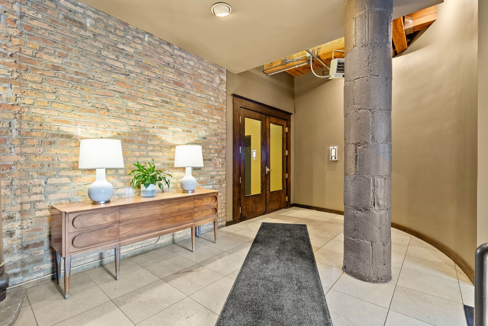 913 W Van Buren Street #4A, Chicago, IL 60607