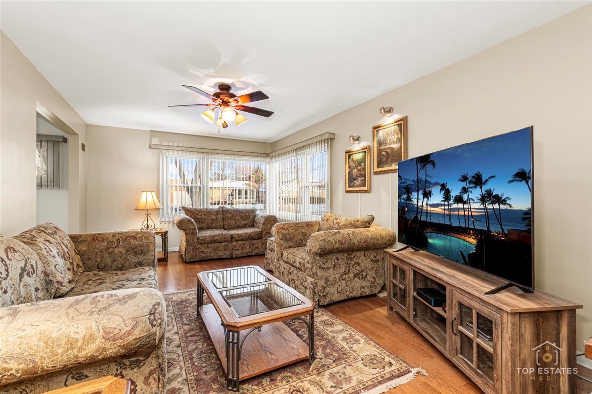 488 Cornell Avenue, Des Plaines, IL 60016