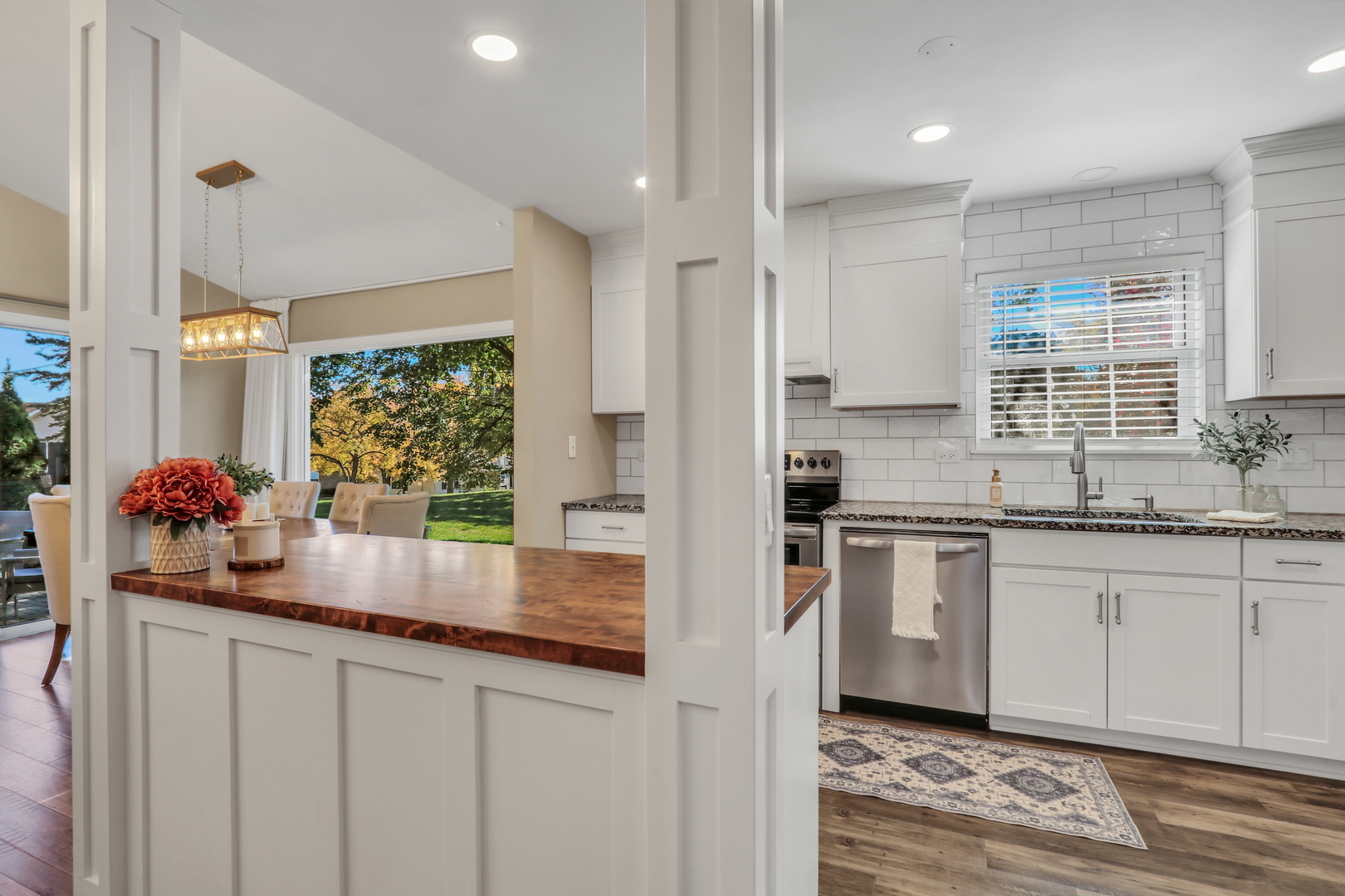 658 White Court, Gurnee, IL 60031