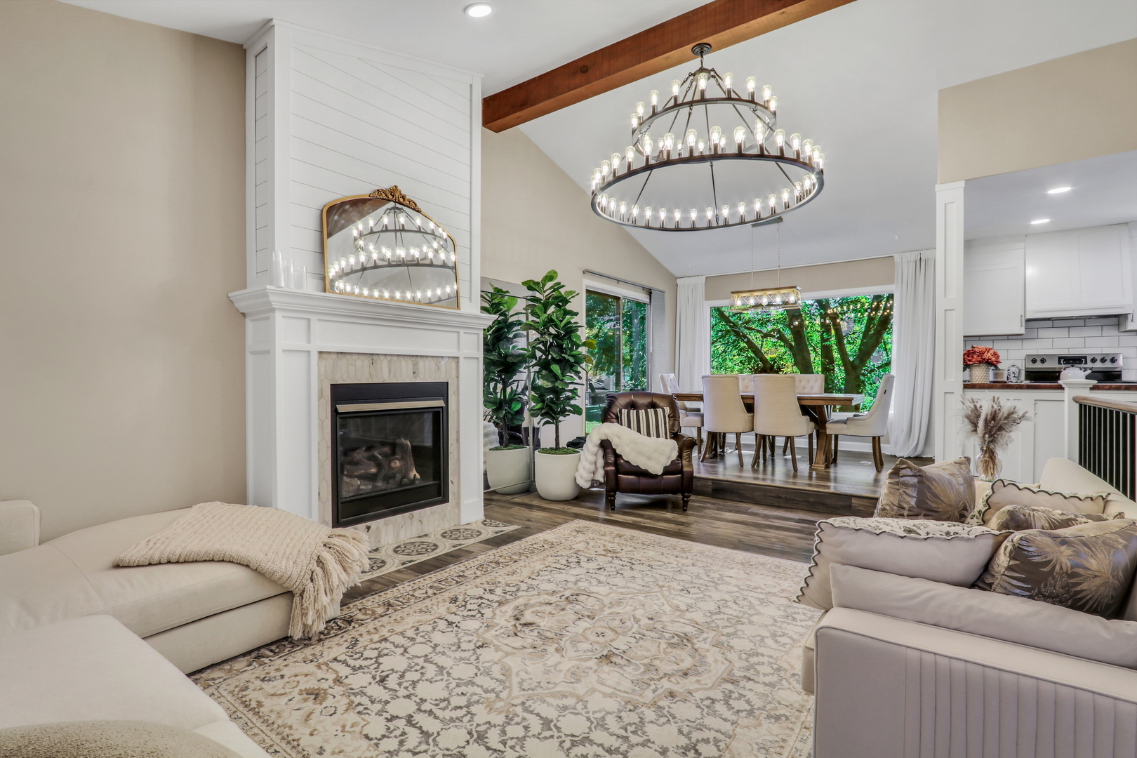 658 White Court, Gurnee, IL 60031