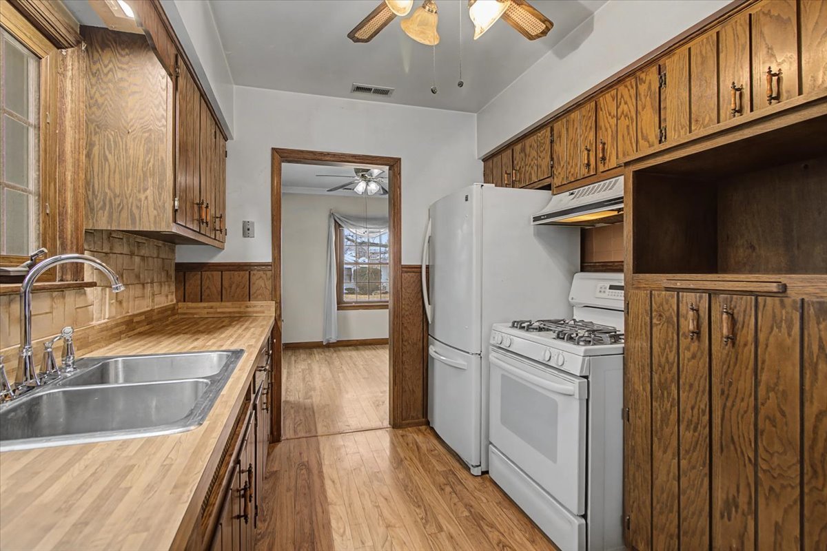 1405 Frederick Street, Joliet, IL 60435