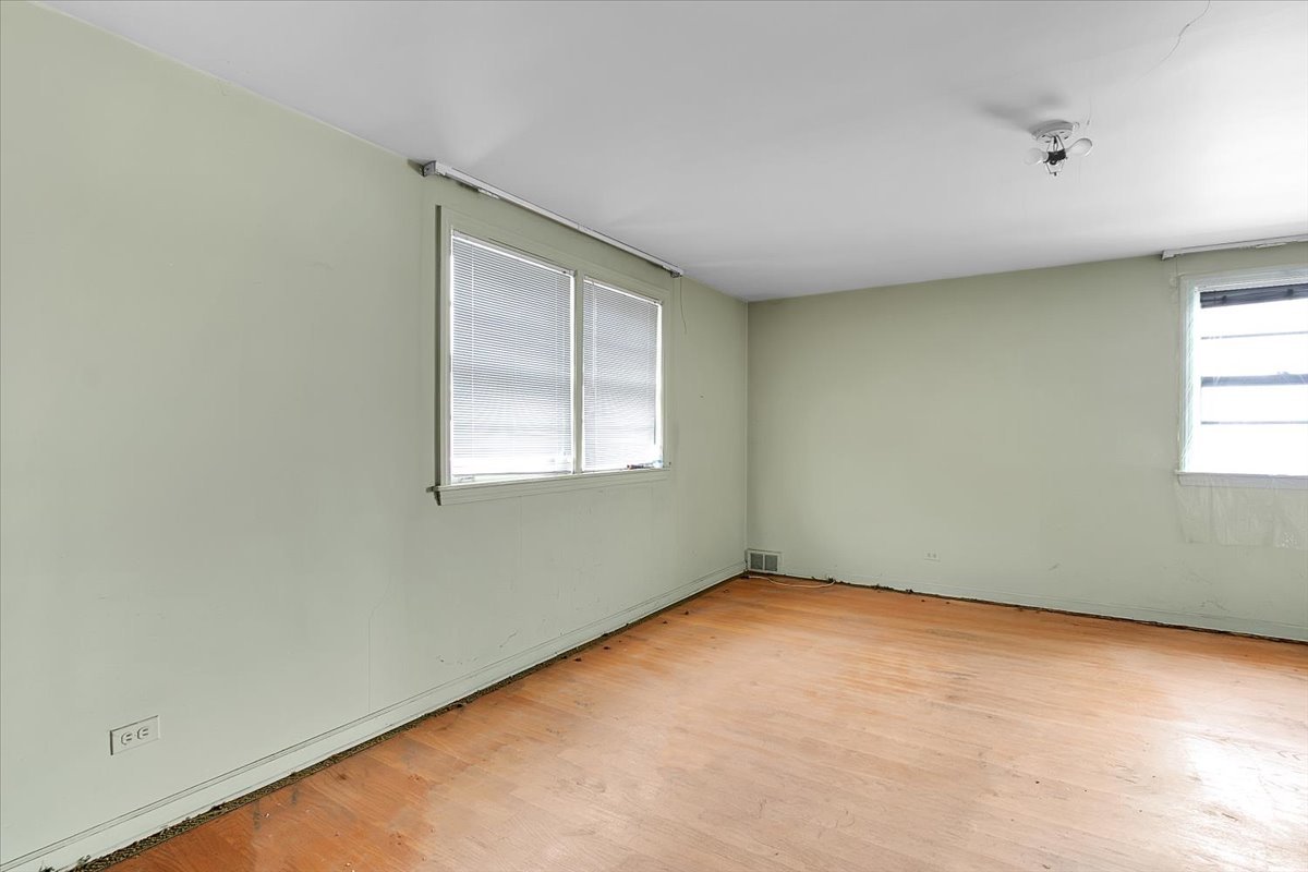 6226 N Springfield Avenue, Chicago, IL 60659