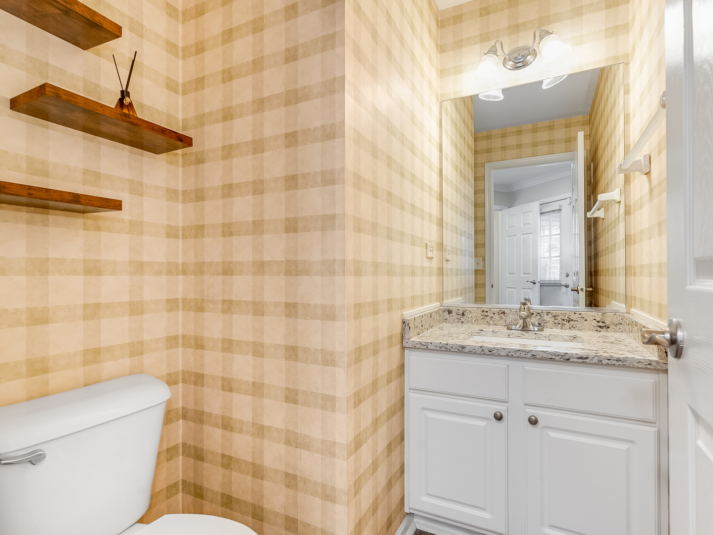 2494 Stoughton Circle, Aurora, IL 60502