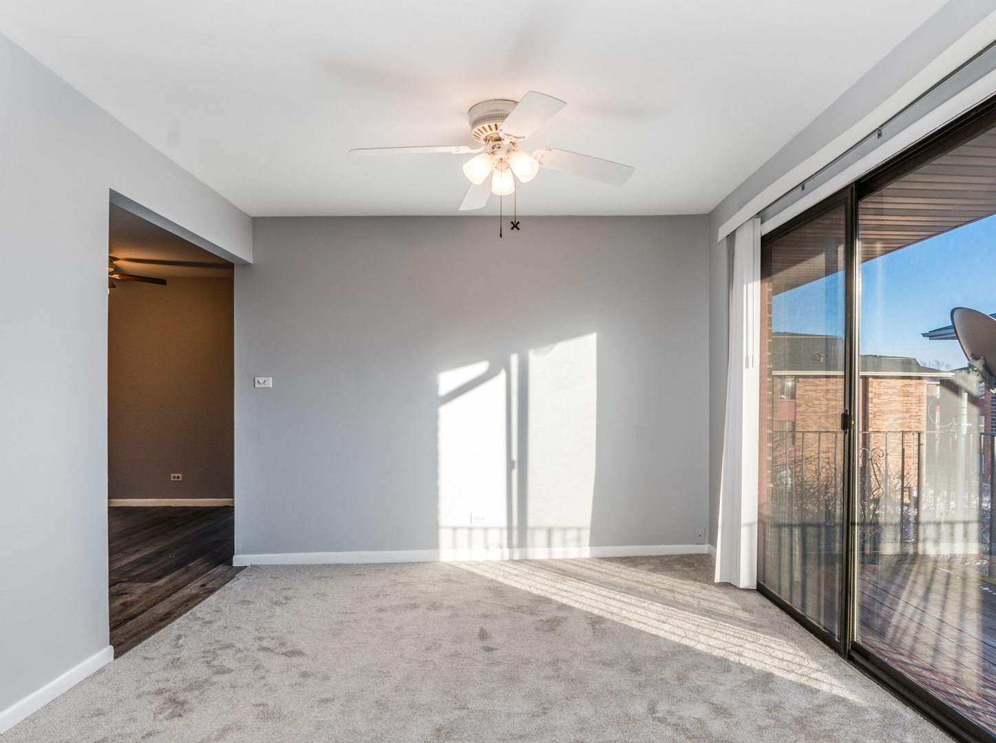 15818 TERRACE Drive #R3, Oak Forest, IL 60452