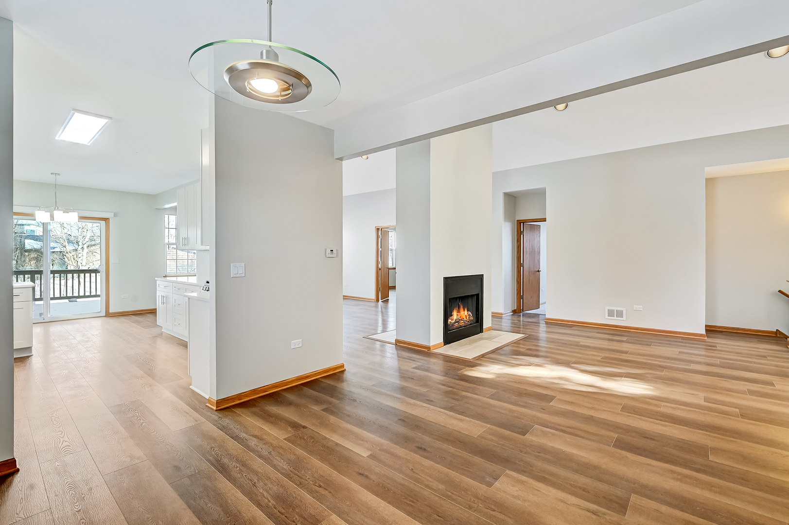 1938 MANNING Road, Darien, IL 60561