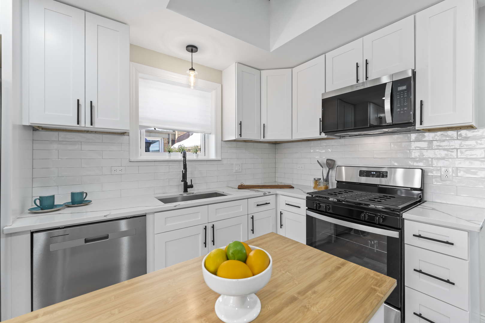 8169 S Tripp Avenue, Chicago, IL 60652