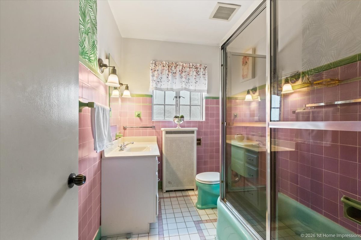 9837 S Hamilton Avenue, Chicago, IL 60643