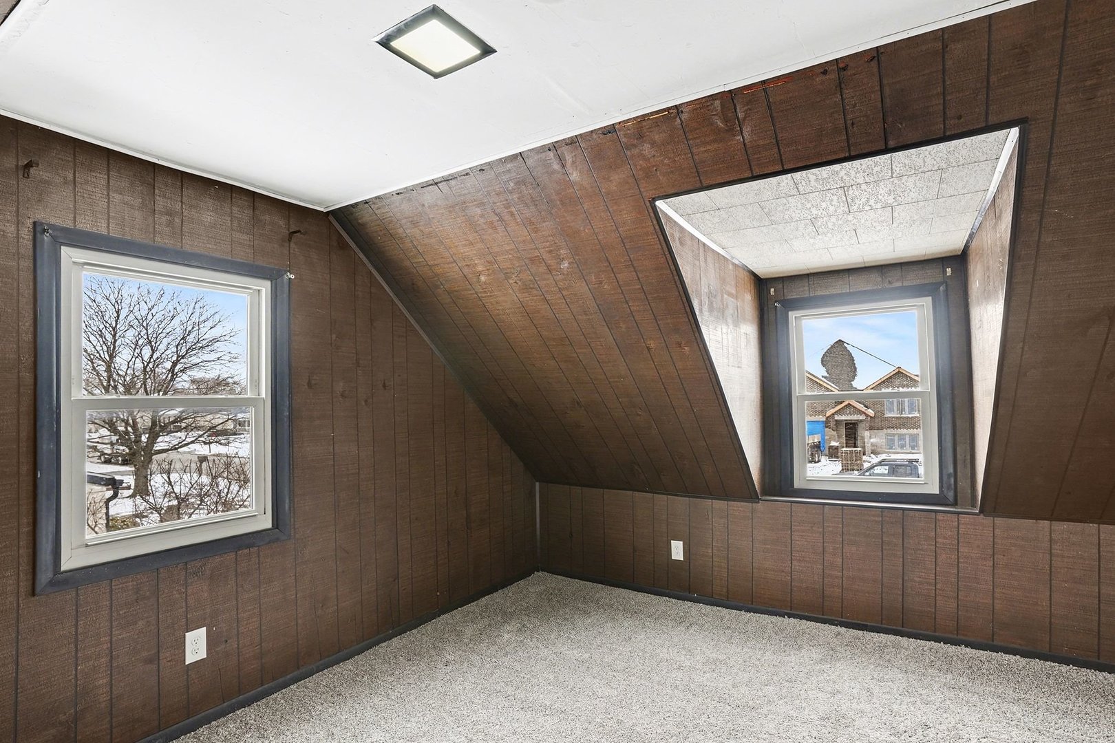 6520 W 82nd Street, Burbank, IL 60459