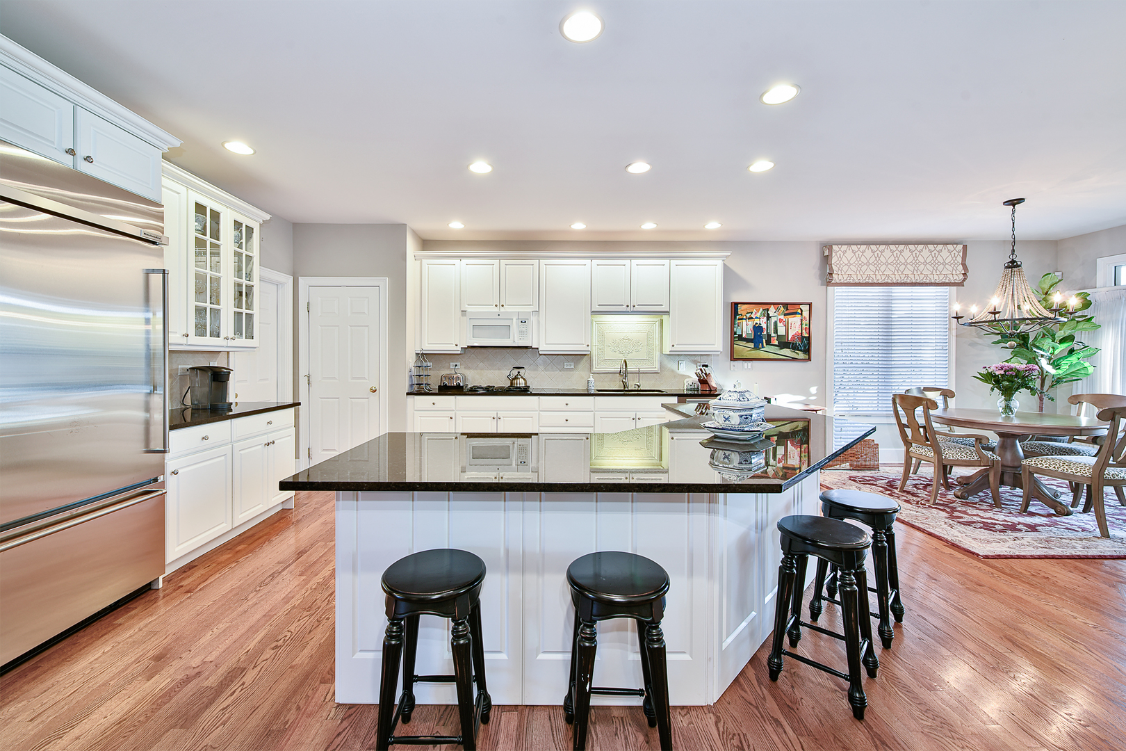 1030 Ridgeview Drive, Inverness, IL 60010