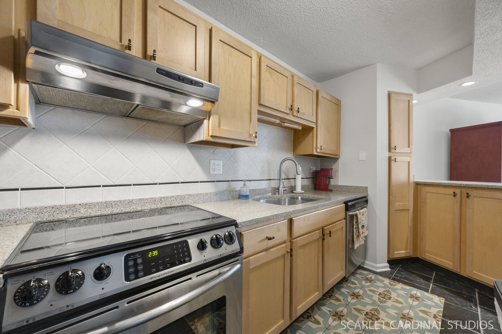 509 Aurora Avenue #120, Naperville, IL 60540