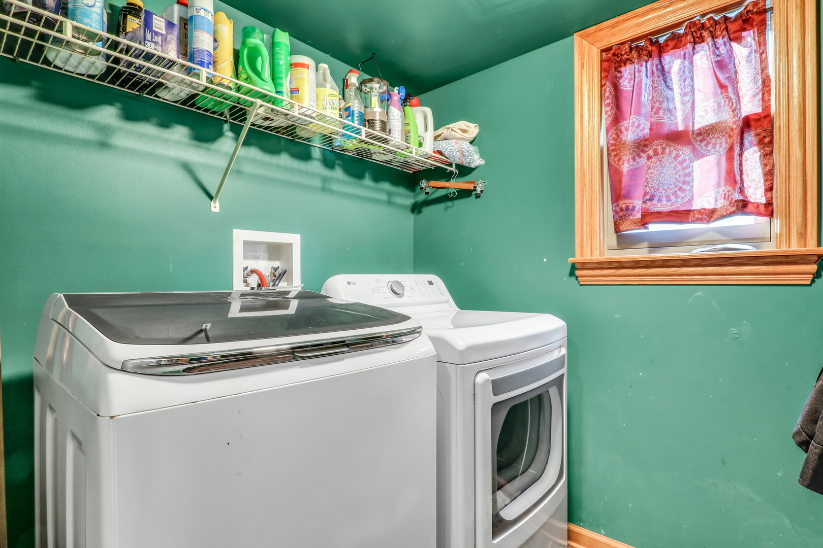 1223 S Elder Lane, Waukegan, IL 60085