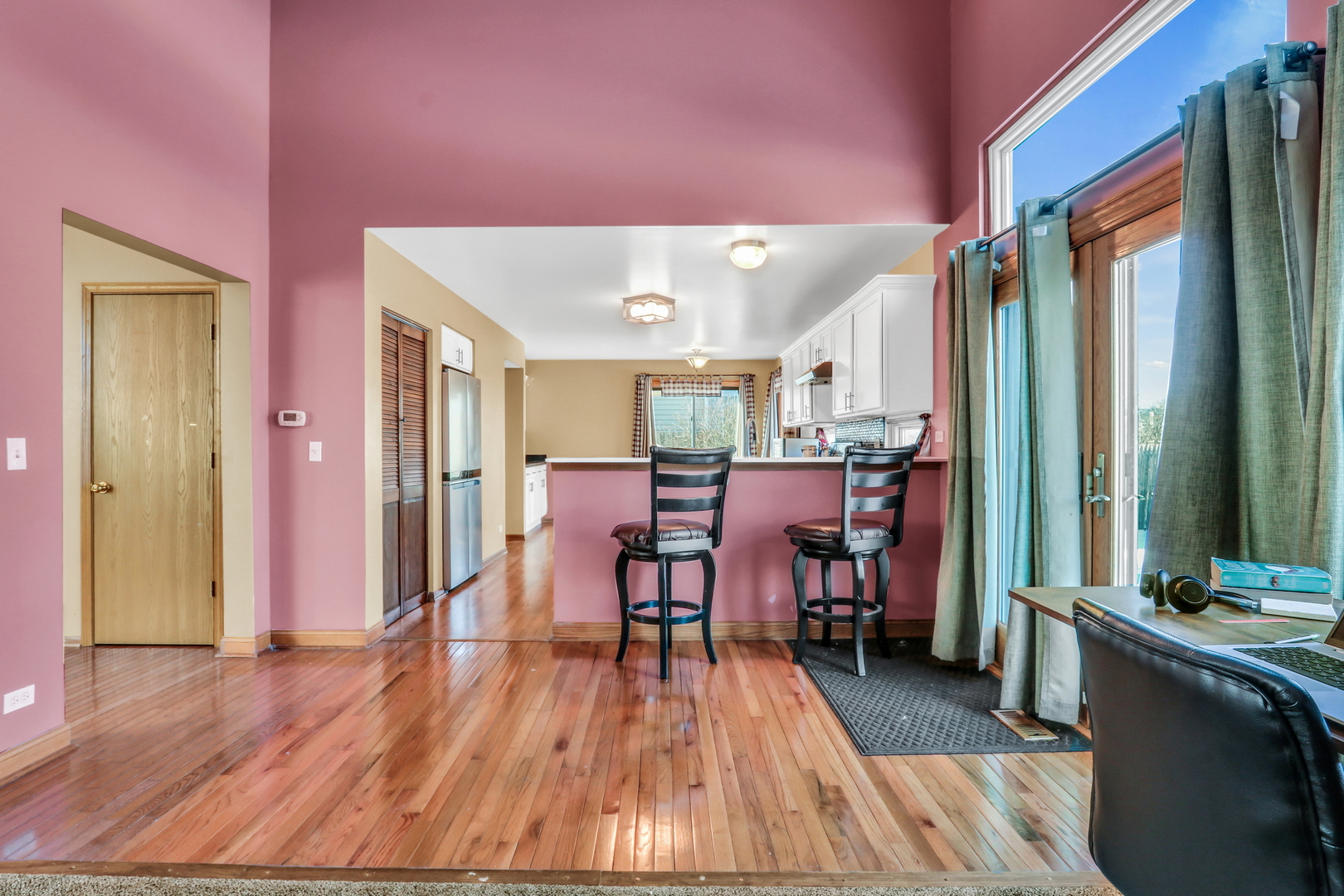 1223 S Elder Lane, Waukegan, IL 60085