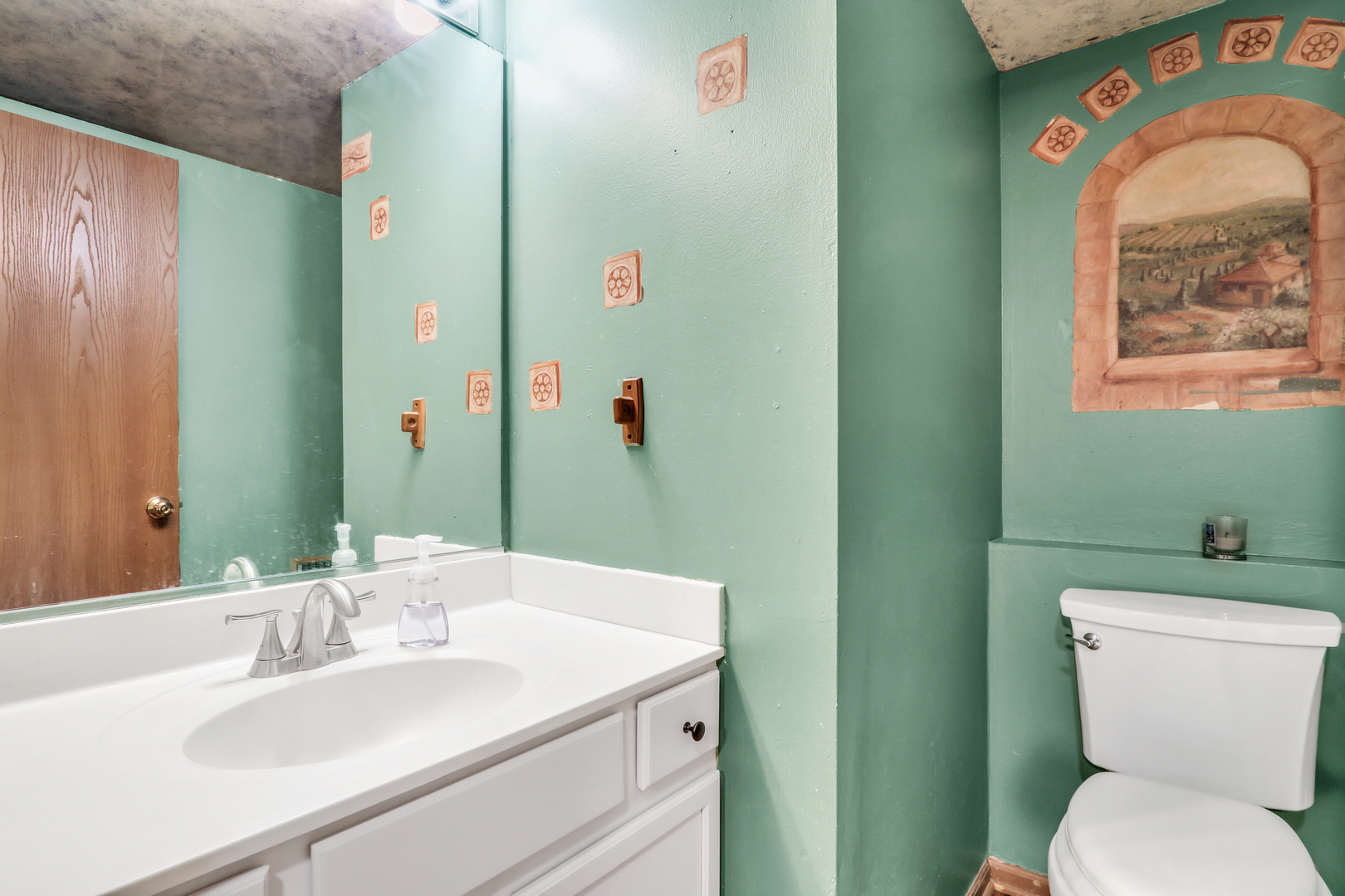 1223 S Elder Lane, Waukegan, IL 60085