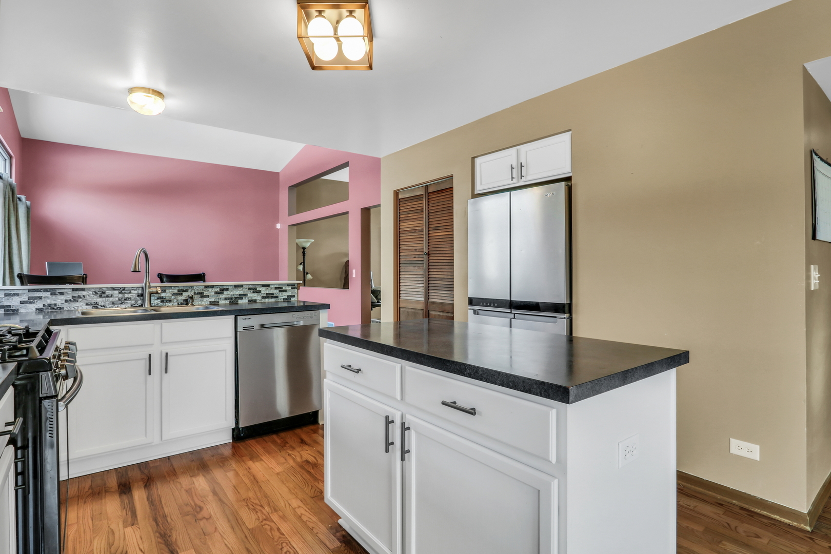 1223 S Elder Lane, Waukegan, IL 60085