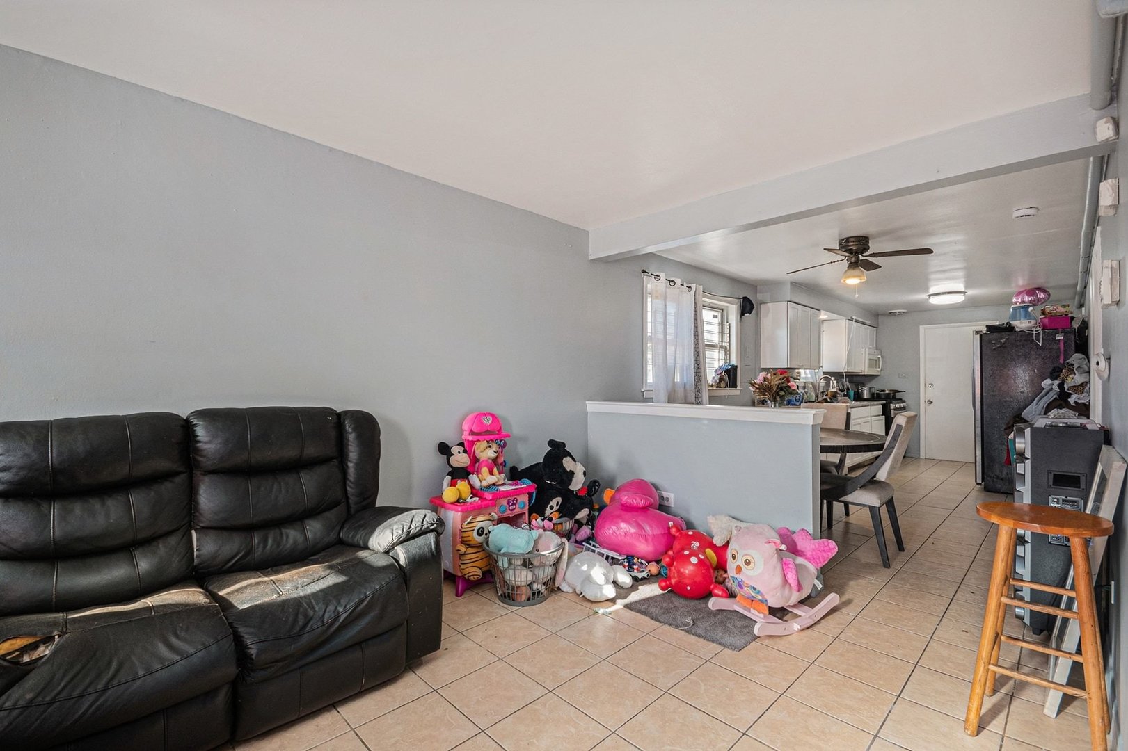 7524 W 63rd Place, Summit, IL 60501