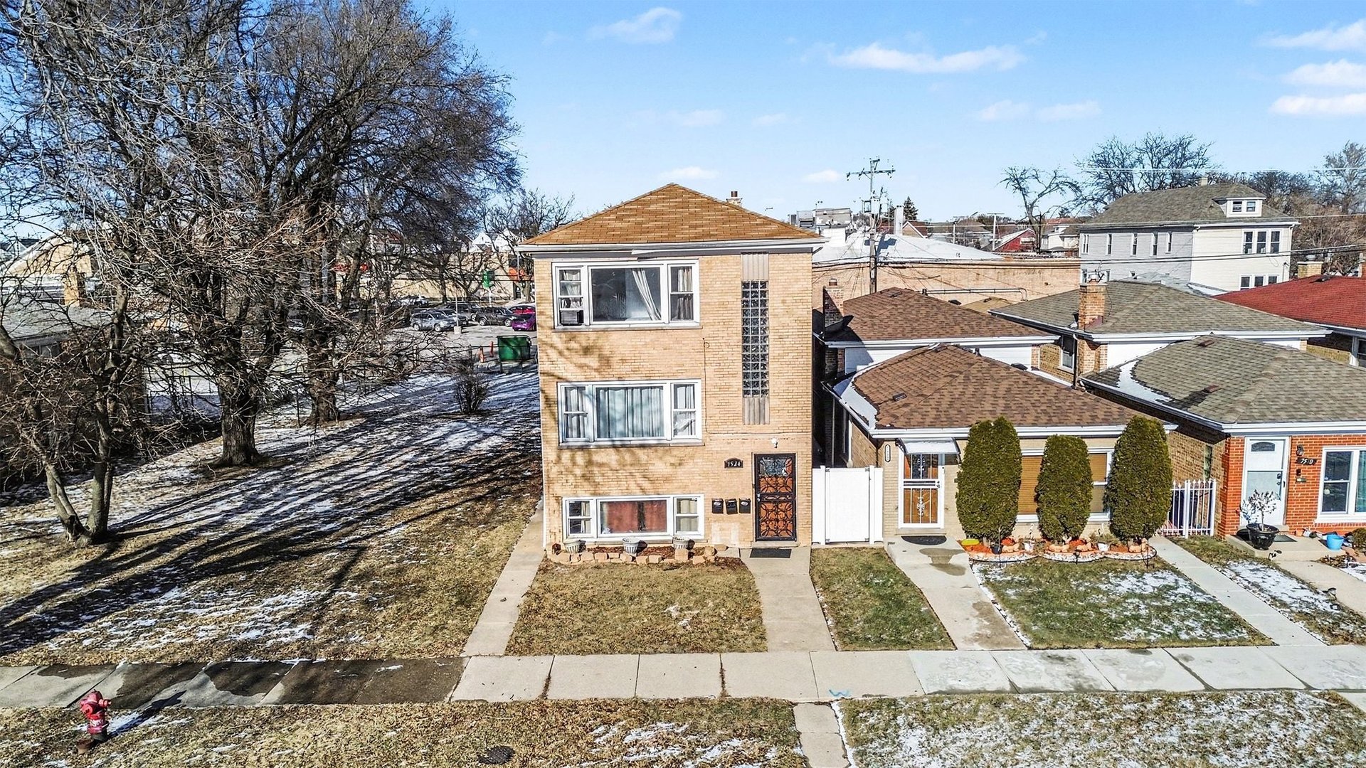 7524 W 63rd Place, Summit, IL 60501