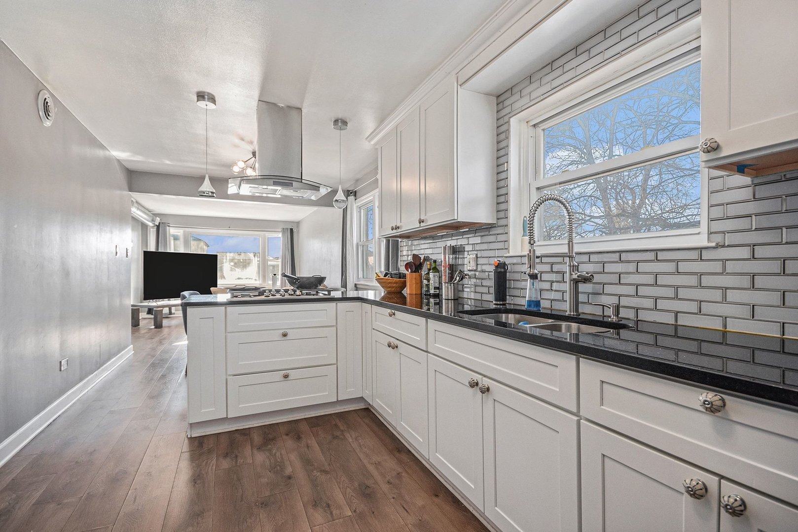 7524 W 63rd Place, Summit, IL 60501