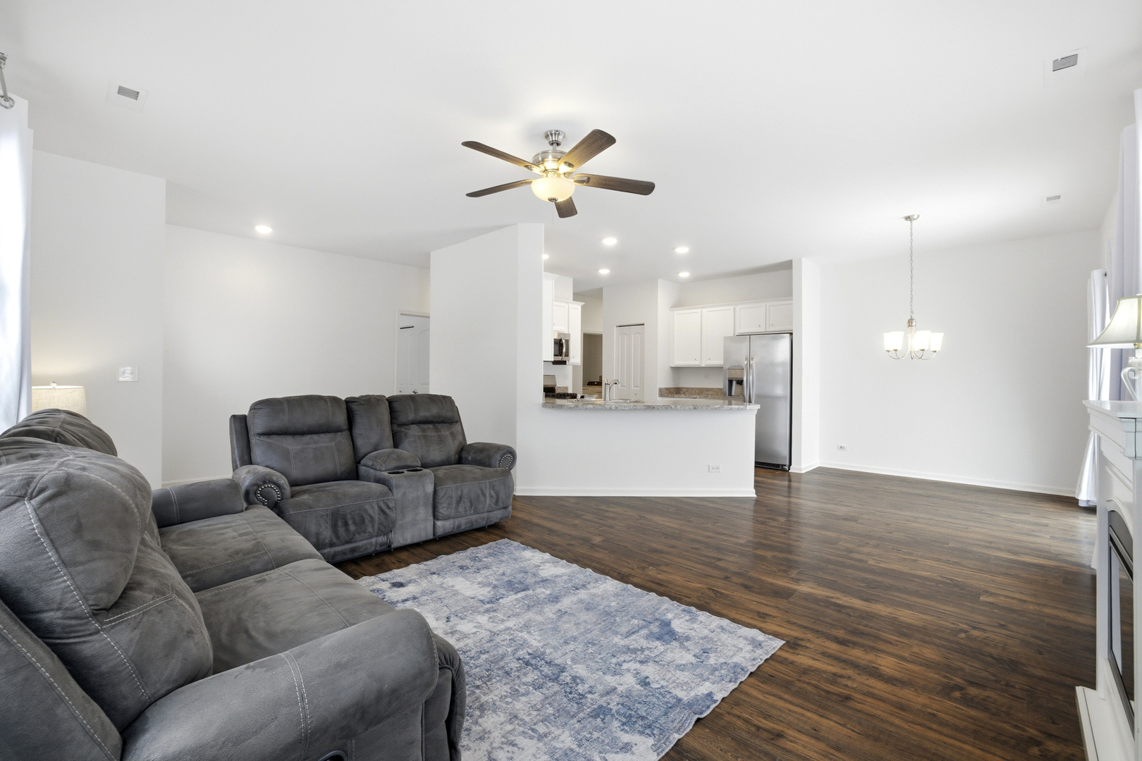 1838 Southern Circle #1838, Pingree Grove, IL 60140