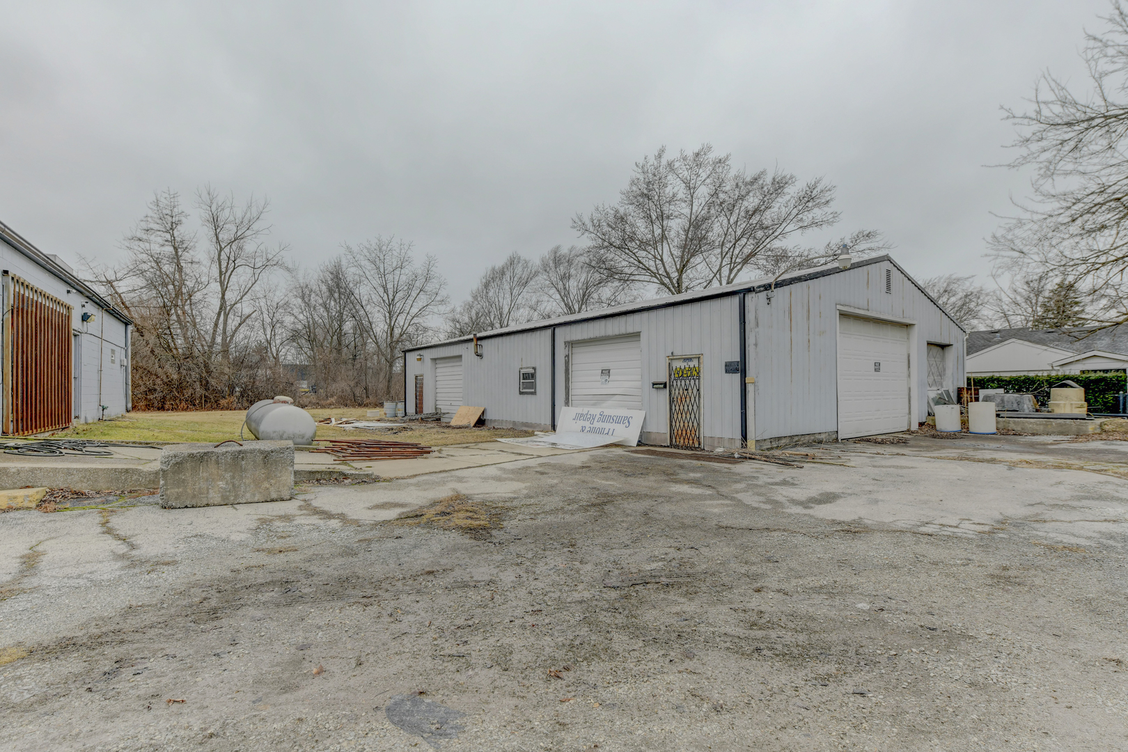 135 E Main Street, Glenwood, IL 60425