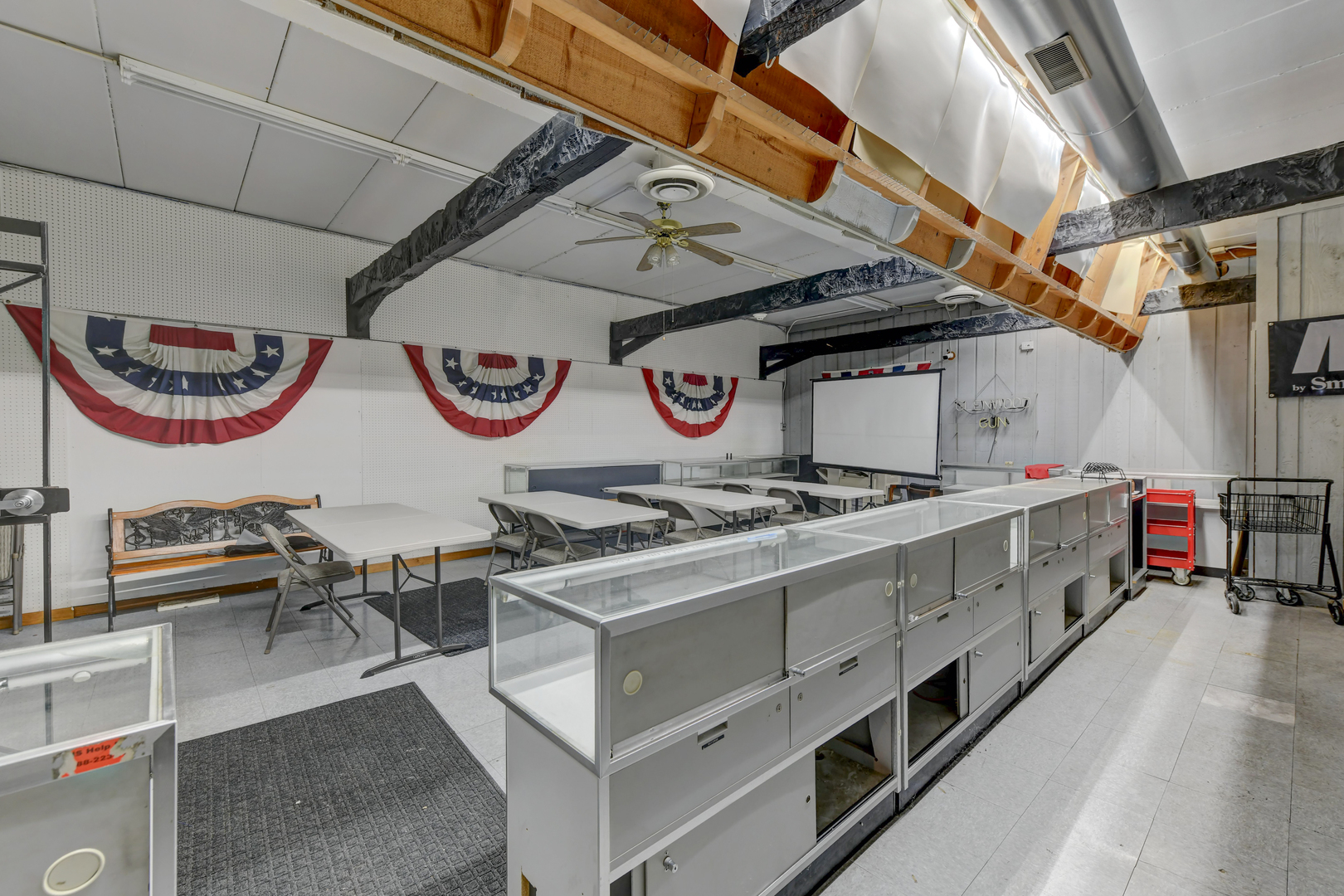 135 E Main Street, Glenwood, IL 60425