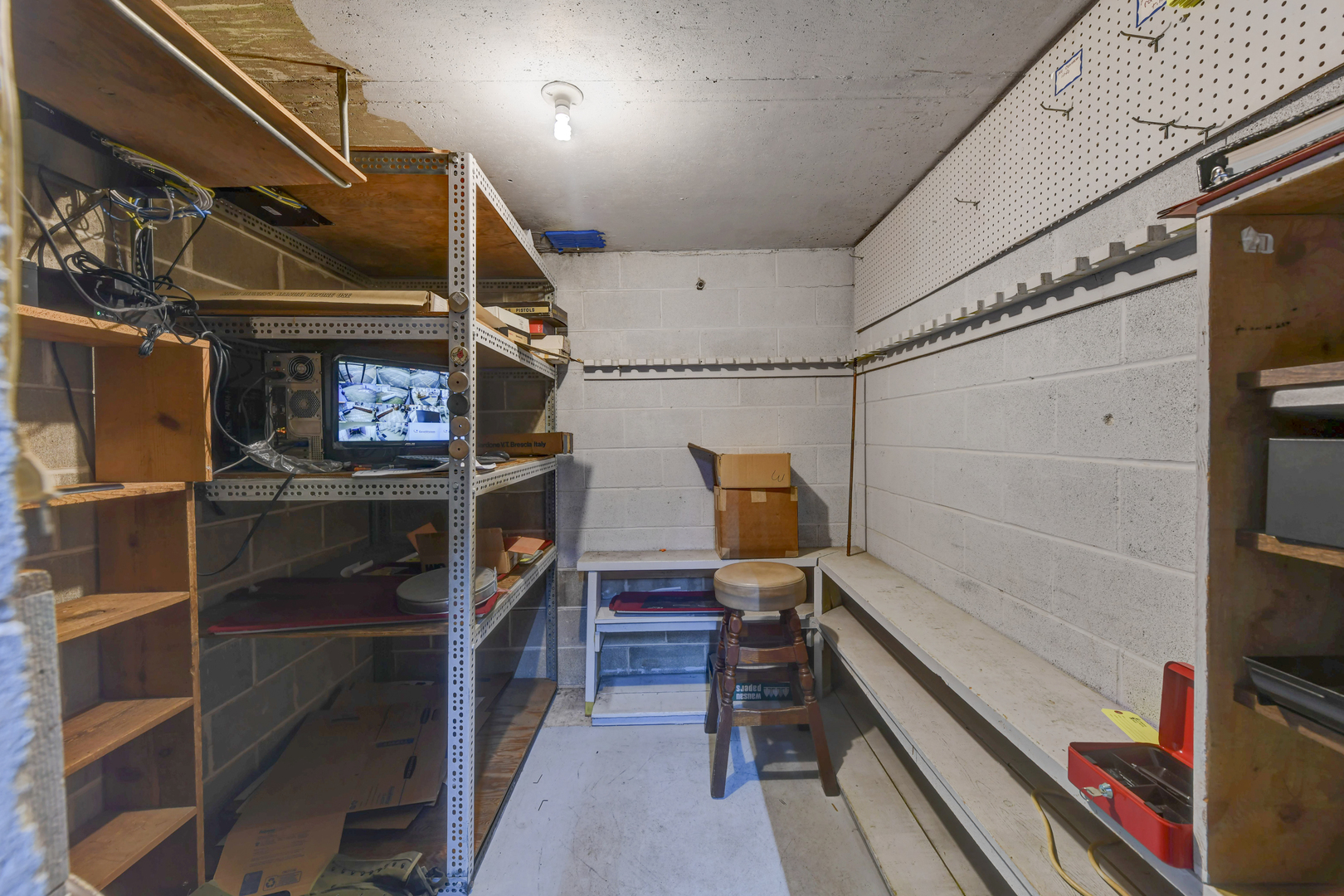 135 E Main Street, Glenwood, IL 60425