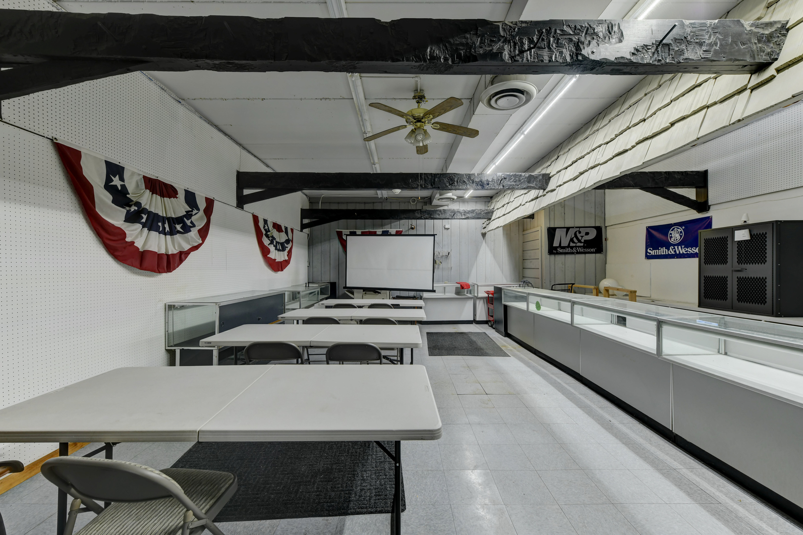 135 E Main Street, Glenwood, IL 60425