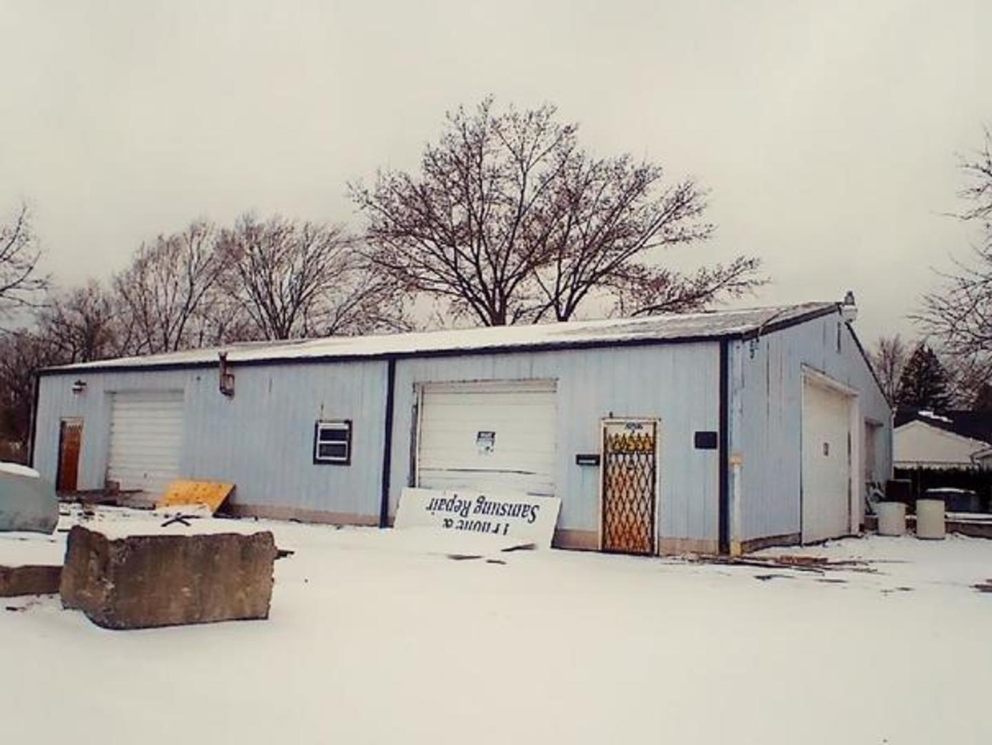 135 E Main Street, Glenwood, IL 60425