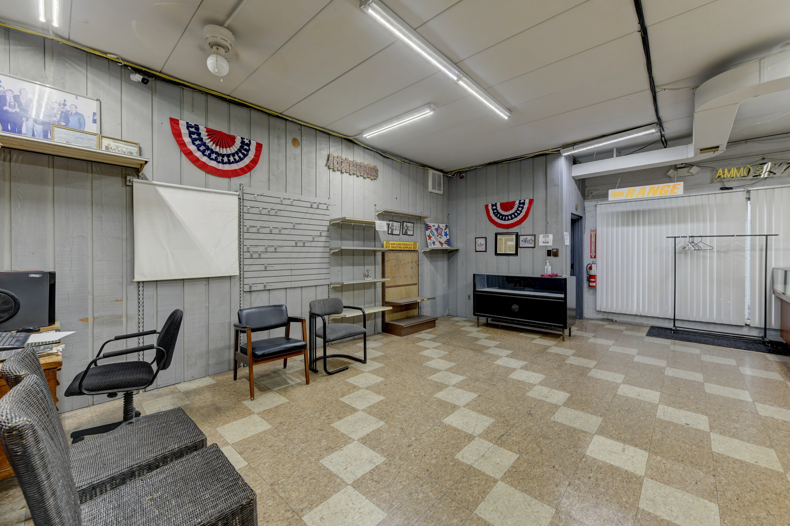 135 E Main Street, Glenwood, IL 60425