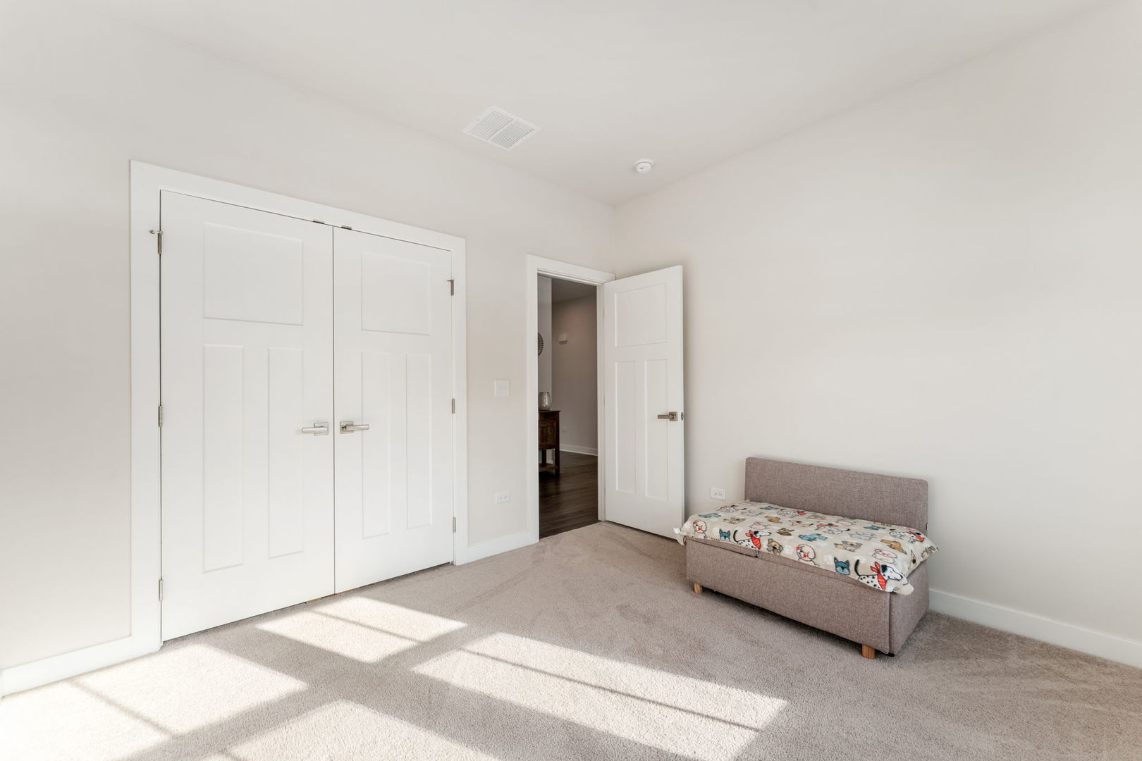 3694 Reddington Circle, Elgin, IL 60124