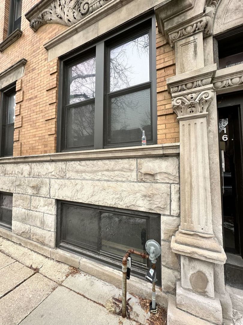 616 S Loomis Street #1, Chicago, IL 60607