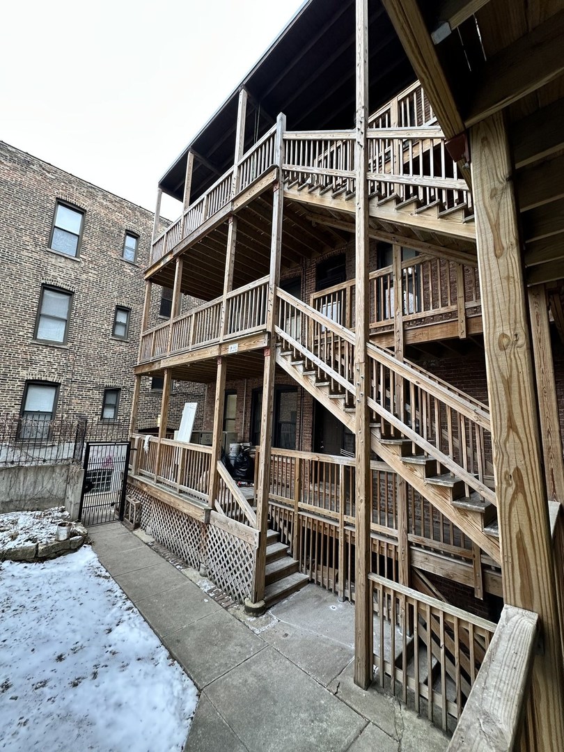 616 S Loomis Street #1, Chicago, IL 60607